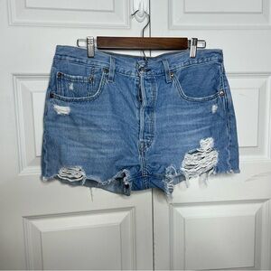 Levi’s 501 Cut Off Denim Shorts – Size 32